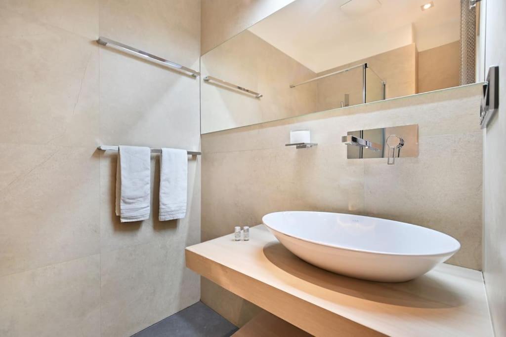Smart & Luxury Old Town Apartment Praga Esterno foto