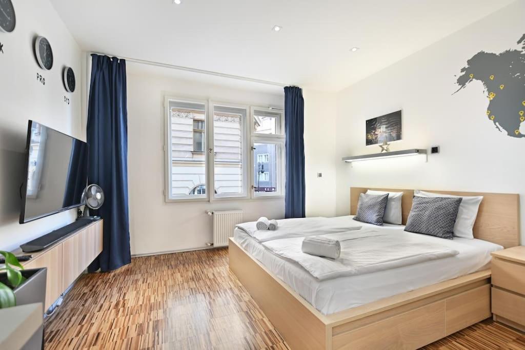Smart & Luxury Old Town Apartment Praga Esterno foto