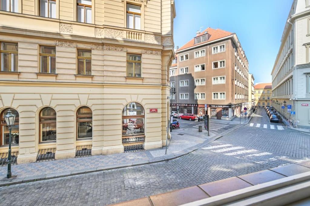 Smart & Luxury Old Town Apartment Praga Esterno foto